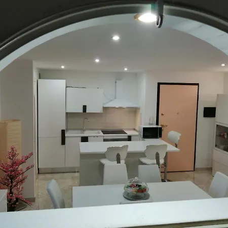 Apartment Vem Grazioso E Rifinito Sottopiano - Underground Floor